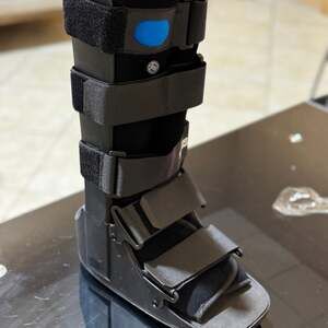 United Ortho Air Cam Walker Tall Fracture Boot